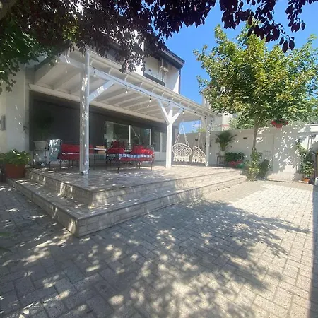 Willa Ammos Mamaia Sea View
